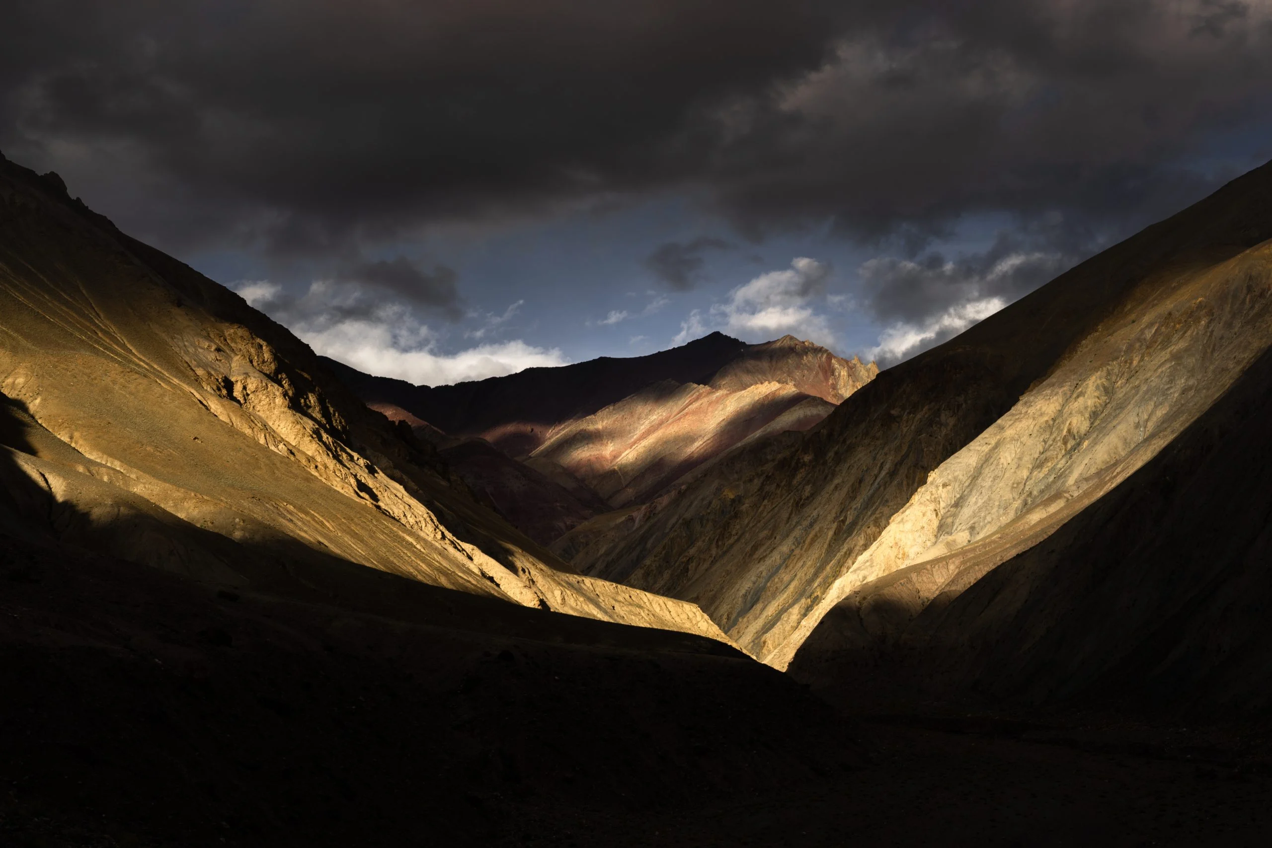 Lumieres sur les montagnes de la Markha