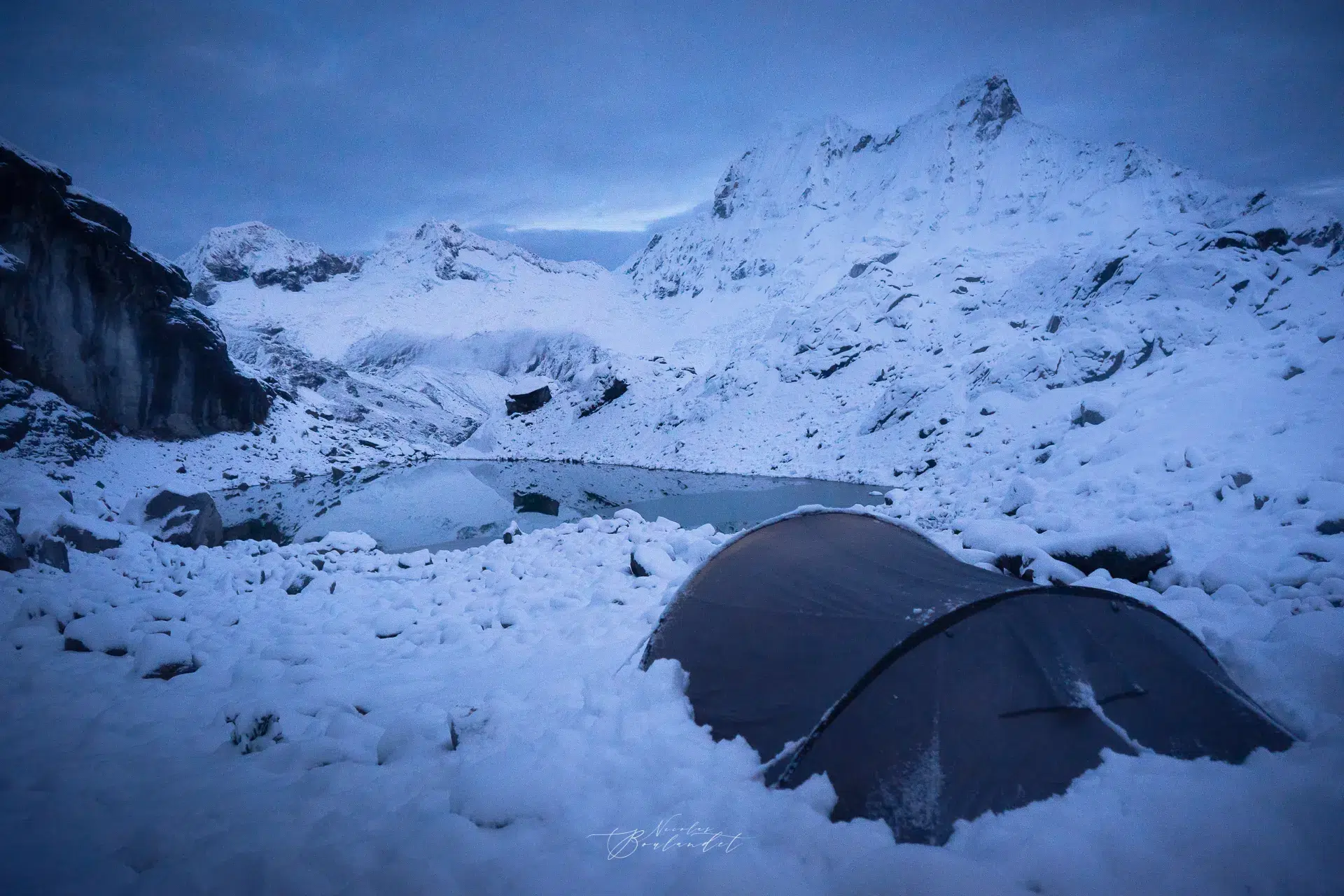 bivouac dans la neige au Pérou