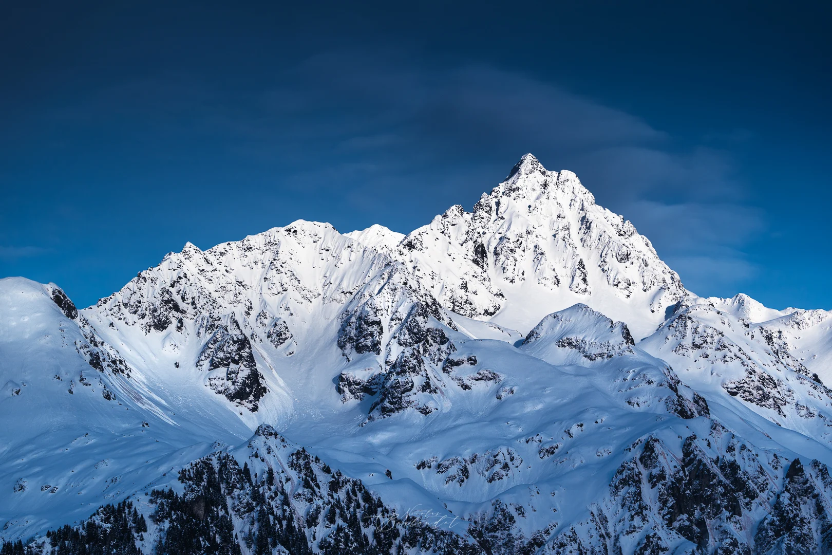 Sommets enneigés massif de Belledonne